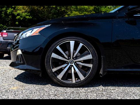 Used 2022 Nissan Altima 2.5 SV image 1