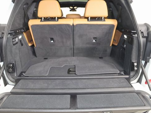 Used 2023 BMW X7 xDrive40i w/ M Sport Package image 59