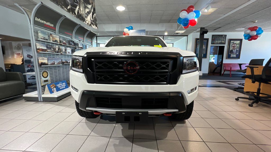 Certified 2023 Nissan Frontier PRO-4X w/ Pro-4X Premium Package AWD/4WD image 2