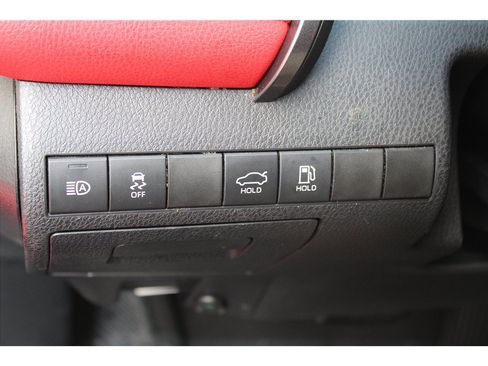 Used 2019 Toyota Camry XSE FWD image 14