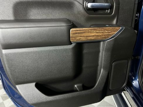 Used 2022 Chevrolet Silverado 3500 High Country w/ Technology Package image 28