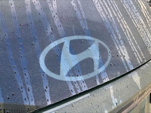 Used 2025 Hyundai Tucson Limited image 9