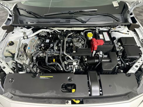 Used 2023 Nissan Sentra SR w/ SR Premium Package FWD image 34