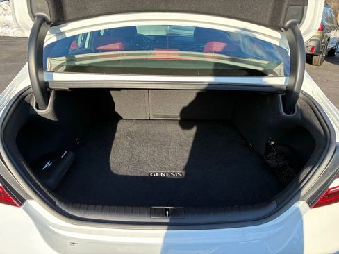 Used 2025 Genesis G70 3.3T Advanced image 12
