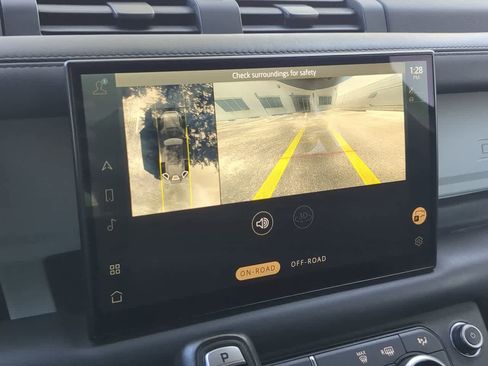 Used 2022 Land Rover Defender 110 XS Edition image 32