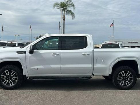 Used 2020 GMC Sierra 1500 AT4 w/ AT4 Premium Package AWD/4WD image 7