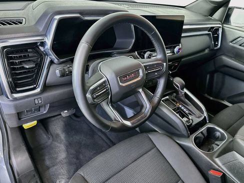 Used 2025 GMC Canyon Elevation w/ Technology Package RWD image 30