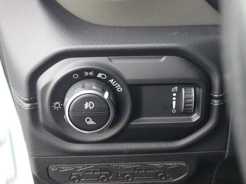 Used 2024 Jeep Gladiator Mojave image 33