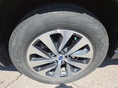 Used 2023 Subaru Outback Premium AWD/4WD image 21