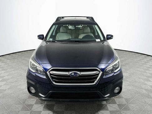 Used 2018 Subaru Outback 2.5i Limited AWD/4WD image 2