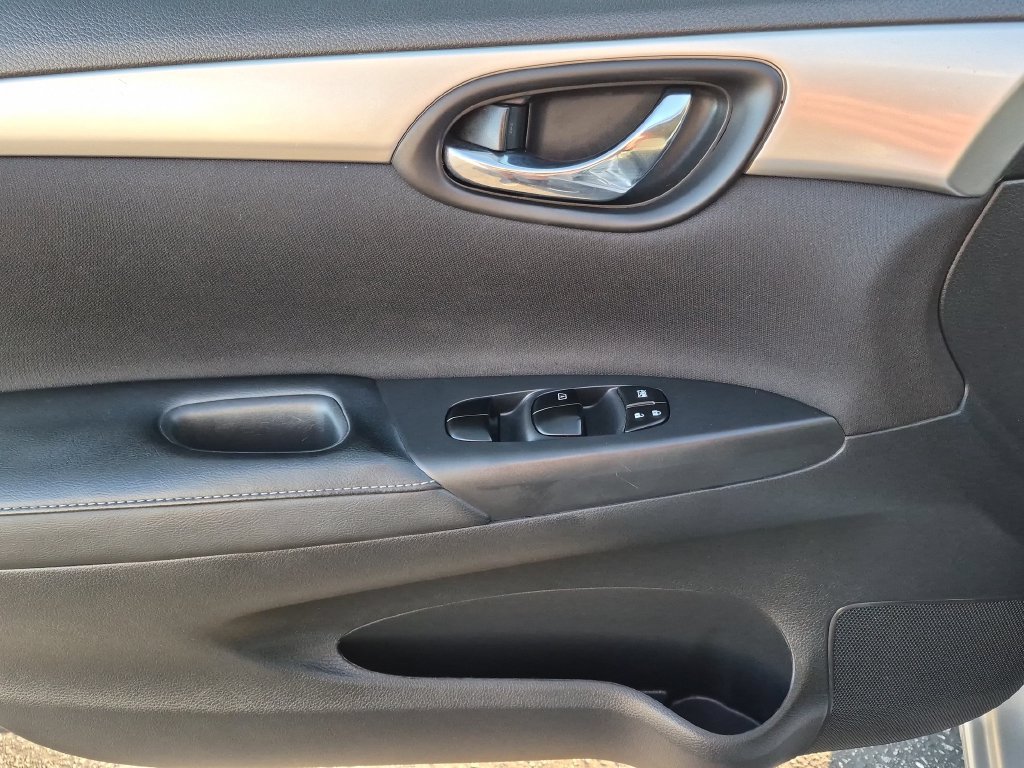 Used 2017 Nissan Sentra S FWD image 24