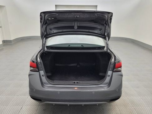 Used 2020 Nissan Versa SR w/ Convenience Package image 29