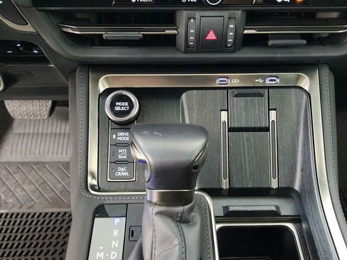 Used 2024 Lexus GX 550 AWD/4WD image 35