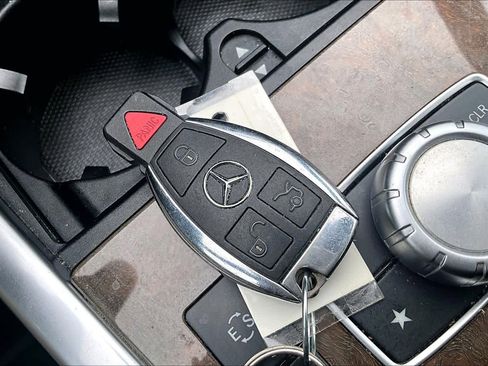 Used 2014 Mercedes-Benz E 350 Sedan image 14