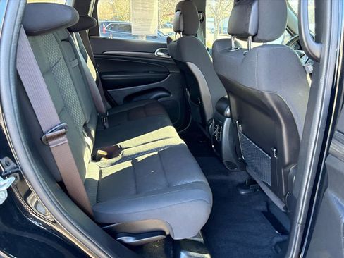 Used 2022 Jeep Grand Cherokee Laredo E image 17