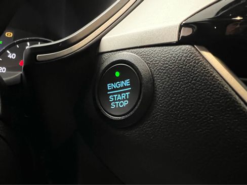 Used 2022 Ford Escape SE w/ Convenience Package image 25