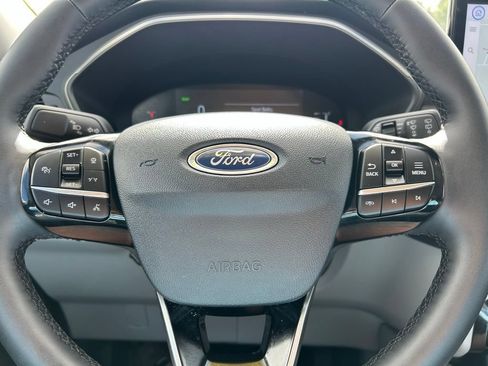 New 2023 Ford Escape SE FWD image 21