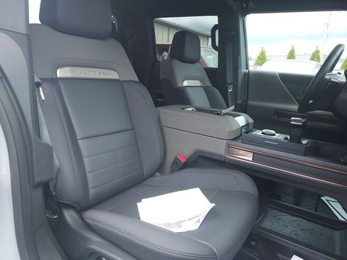 Used 2025 GMC Hummer EV 3X AWD/4WD image 30