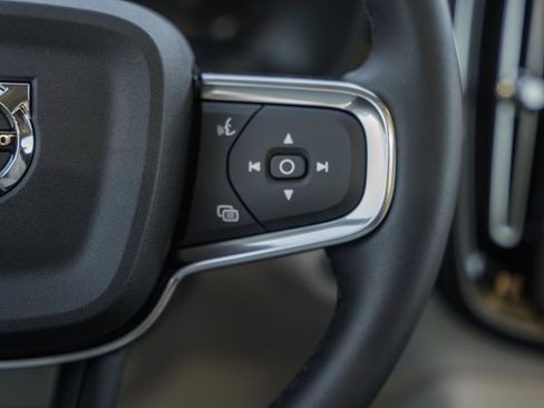 New 2026 Volvo XC40 B5 Ultra w/ Protection Package Premier image 28