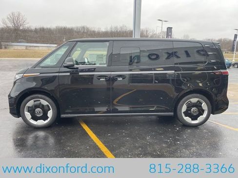 New 2025 Volkswagen ID. Buzz Pro S image 4