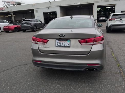 Used 2018 Kia Optima LX FWD image 6