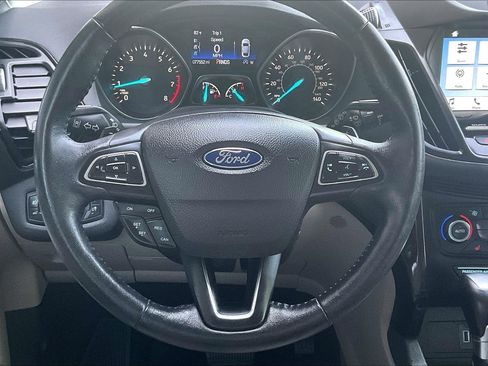 Used 2017 Ford Escape Titanium w/ Equipment Group 301A FWD image 8