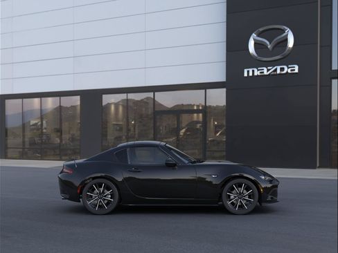 New 2026 MAZDA MX-5 Miata RF Grand Touring RWD image 5