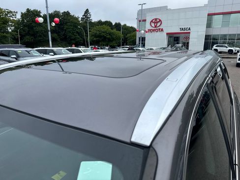 Used 2019 Toyota Highlander Limited AWD/4WD image 46