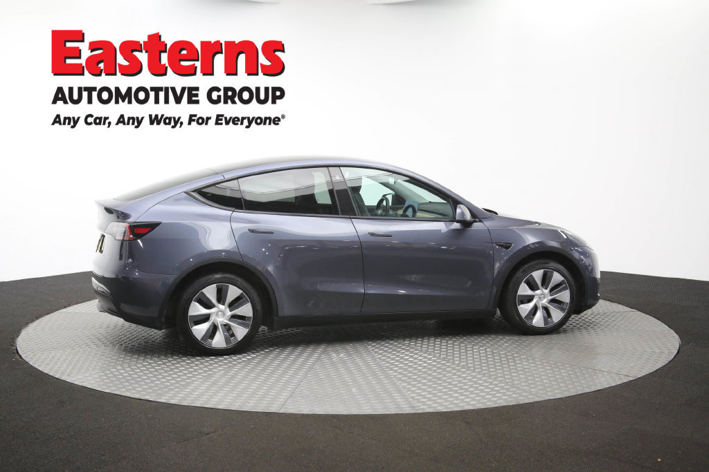 Used 2022 Tesla Model Y Long Range AWD/4WD image 40