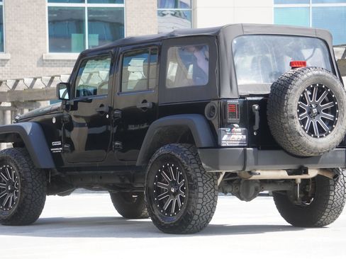 Used 2016 Jeep Wrangler Unlimited Sport w/ Max Tow Package AWD/4WD image 14