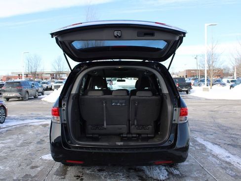 Used 2016 Honda Odyssey SE image 9