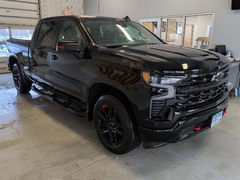 Used 2023 Chevrolet Silverado 1500 RST w/ Redline Edition image 7
