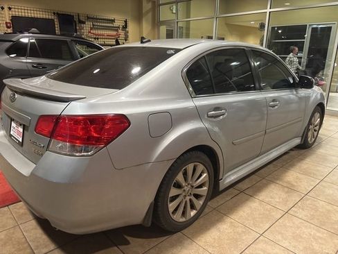 Used 2012 Subaru Legacy 3.6R Limited image 8