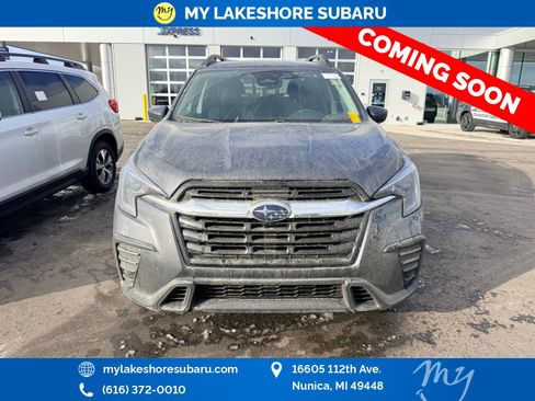 Used 2024 Subaru Ascent Premium w/ Convenience Package image 2