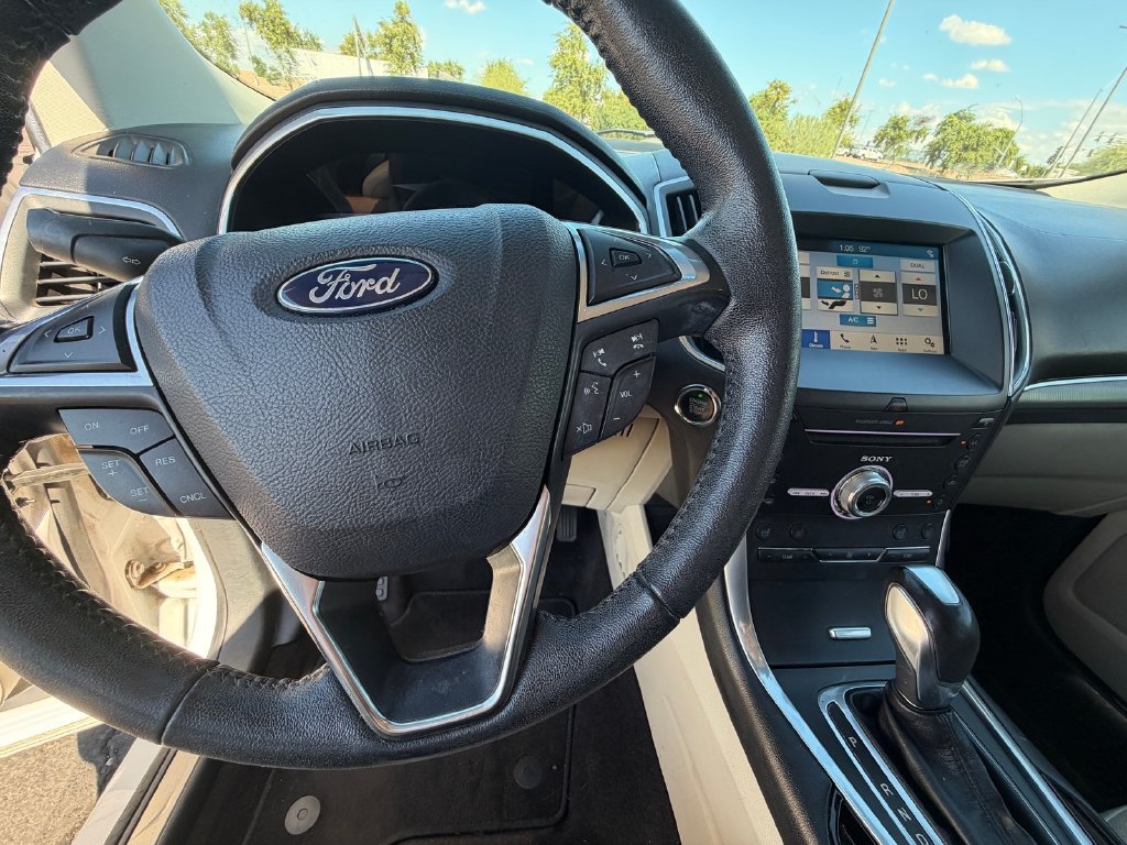Used 2018 Ford Edge Titanium w/ Equipment Group 301A FWD image 29