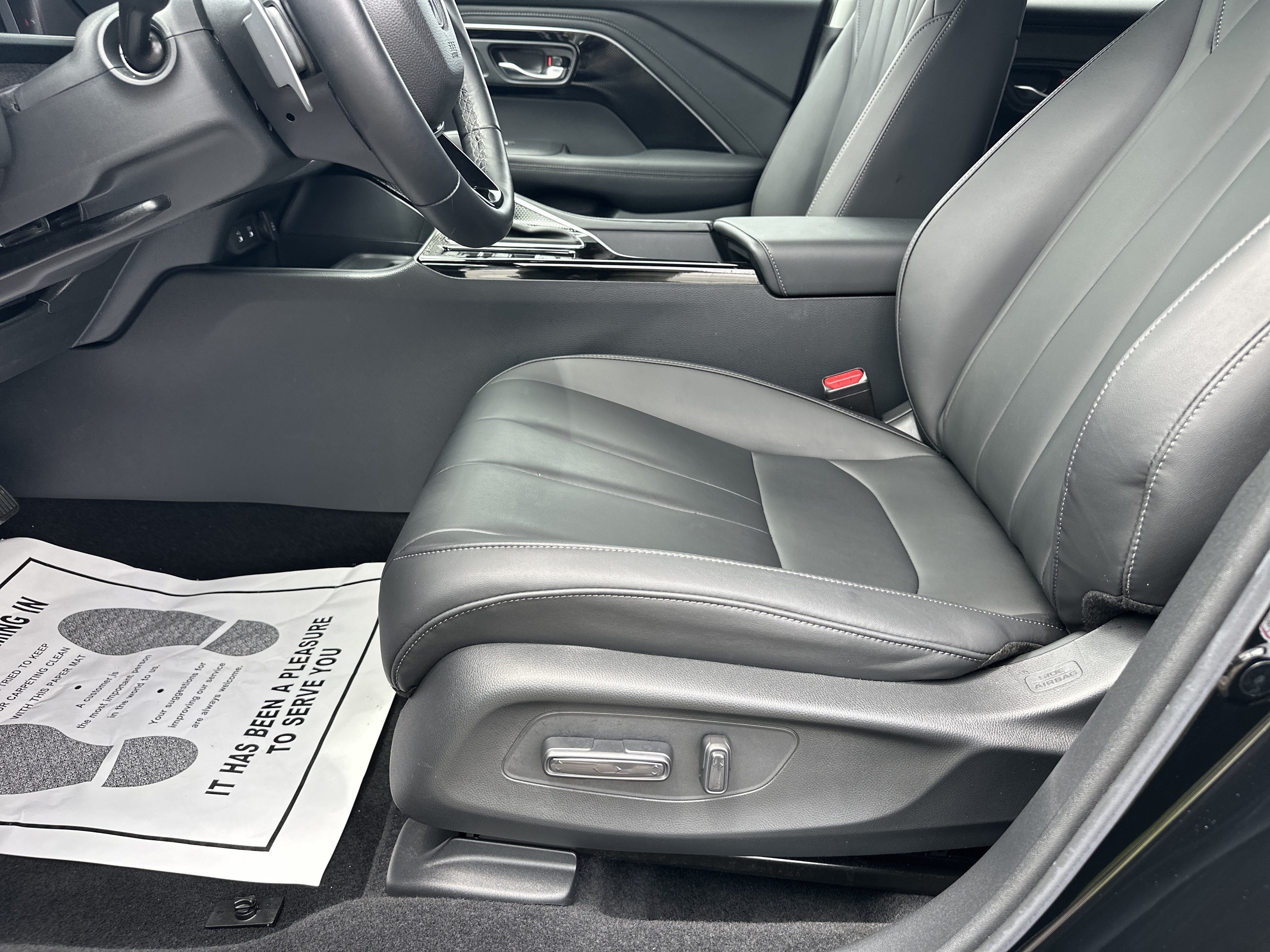 Certified 2025 Acura ADX FWD image 9