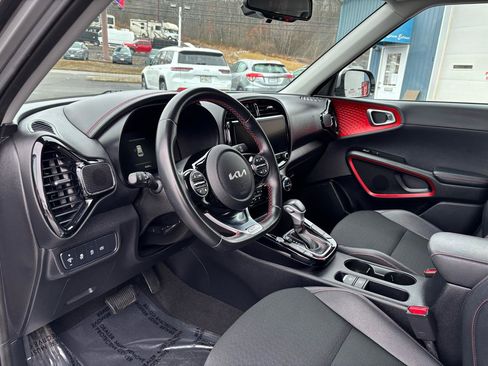 Used 2023 Kia Soul GT-Line w/ GT-Line Technology Package image 14