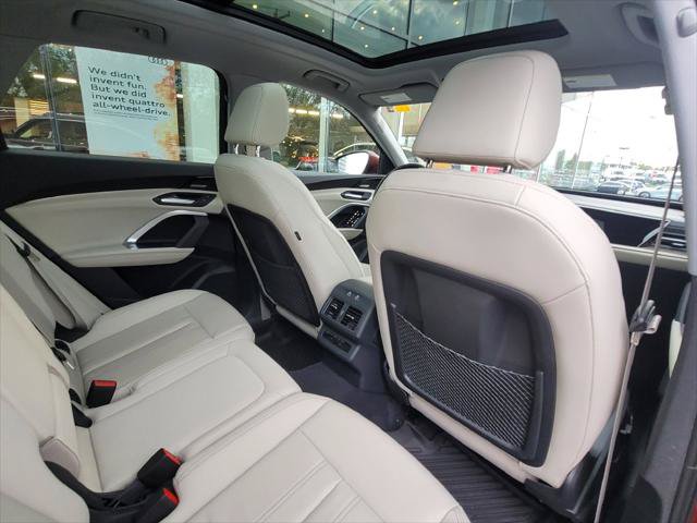 Used 2025 Audi Q5 Premium Plus w/ Premium Plus AWD/4WD image 22