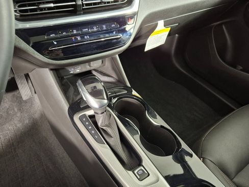 Used 2024 Buick Envista Avenir image 18