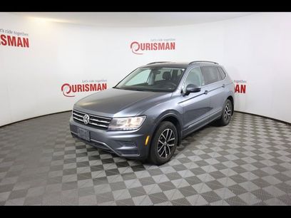 Used 2021 Volkswagen Tiguan SE w/ Panoramic Sunroof Package