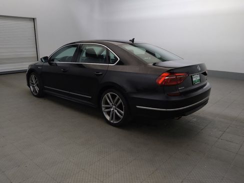 Used 2017 Volkswagen Passat 1.8T R-Line FWD image 3