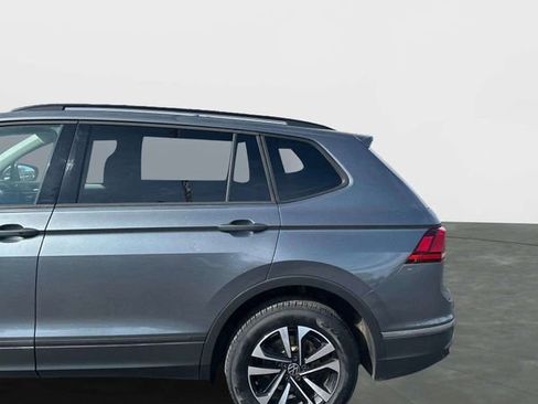 Used 2024 Volkswagen Tiguan S image 17