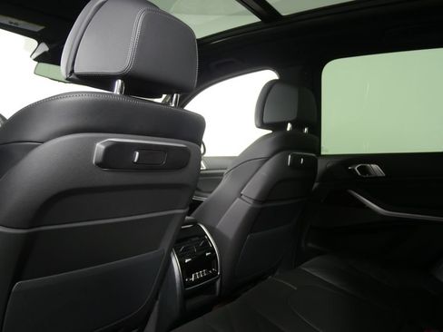 Used 2026 BMW X5 xDrive40i AWD/4WD image 17