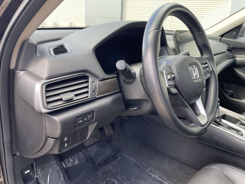 Used 2018 Honda Accord EX-L image 19