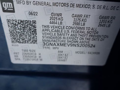 Used 2022 Chevrolet Equinox RS w/ Infotainment Package image 32