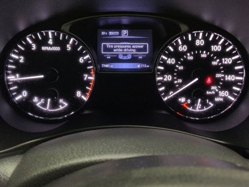 Used 2017 Nissan Pathfinder SV image 23