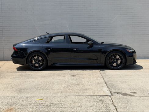 Used 2025 Audi RS 7 Performance AWD/4WD image 2