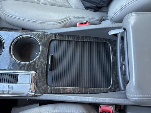 Used 2013 Buick Enclave Premium FWD image 45