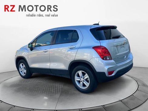 Used 2022 Chevrolet Trax LS w/ Tint and Cruise Package image 3
