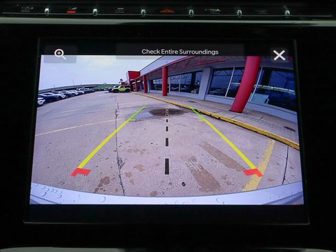 Used 2023 Jeep Grand Cherokee Altitude image 12